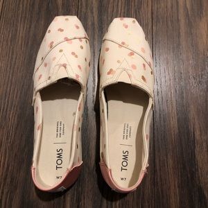 Toms Classics - pink and gold polka dot shoes
